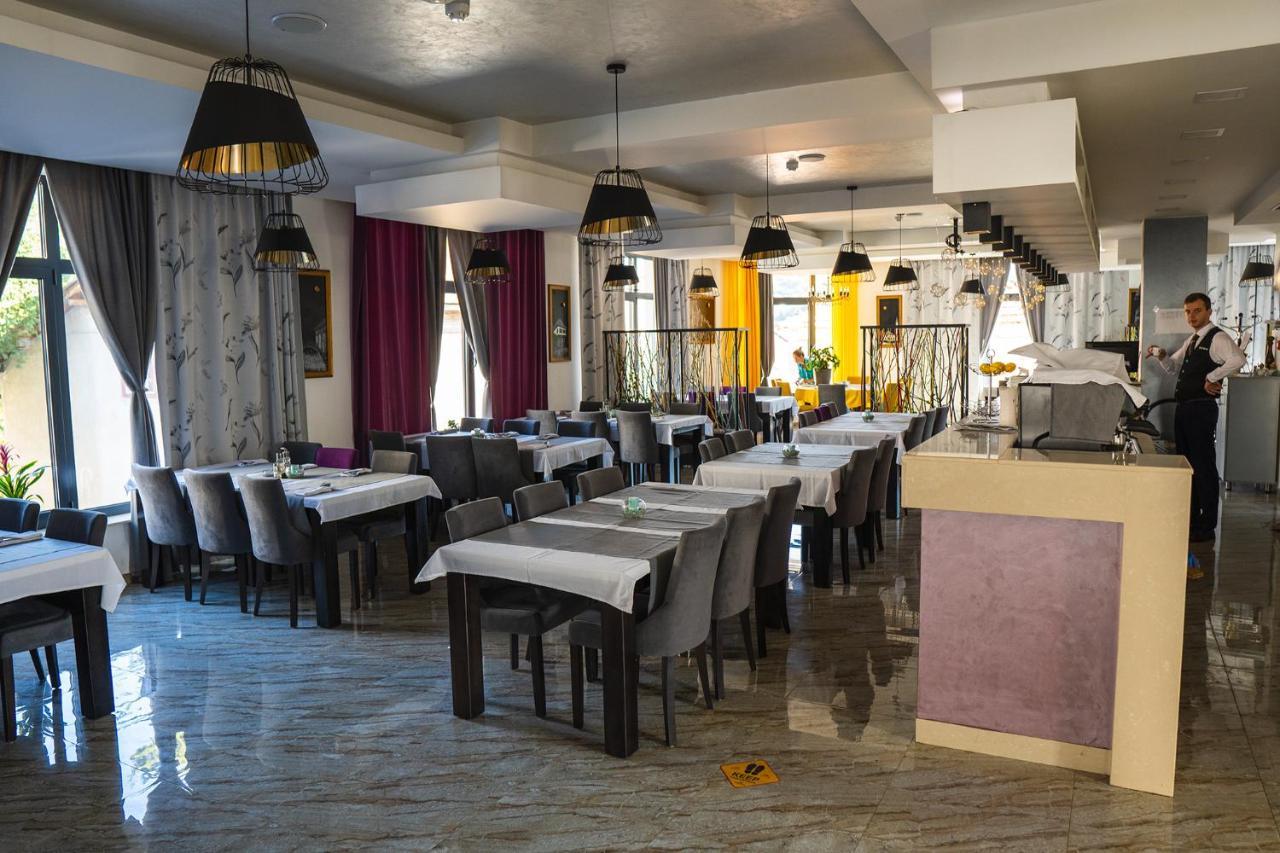 Hotel Vezir Palace ทราฟนิค ภายนอก รูปภาพ